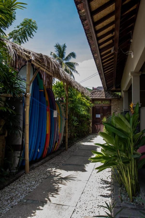Dhm Surf VillaKuta  エクステリア 写真